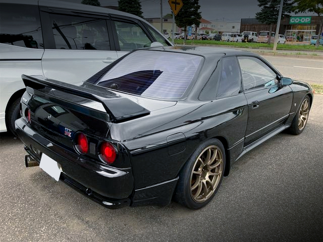 Rear exterior of R32 SKYLINE GT-R.