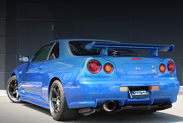 Rear exterior of R34 SKYLINE GT-R V-SPEC.