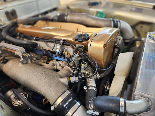 RB26DETT TWIN TURBO ENGINE+MOTEC ECU installed HAKOSUKA.
