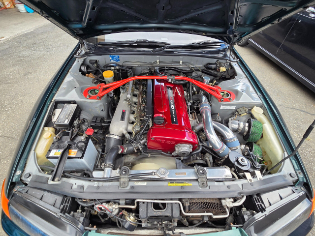 RB26 Twin turbo engine.