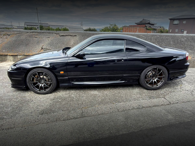 Side exterior of S15 SILVIA.
