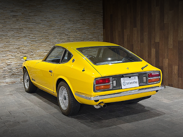 Rear exterior of S31 FAIRLADY Z.