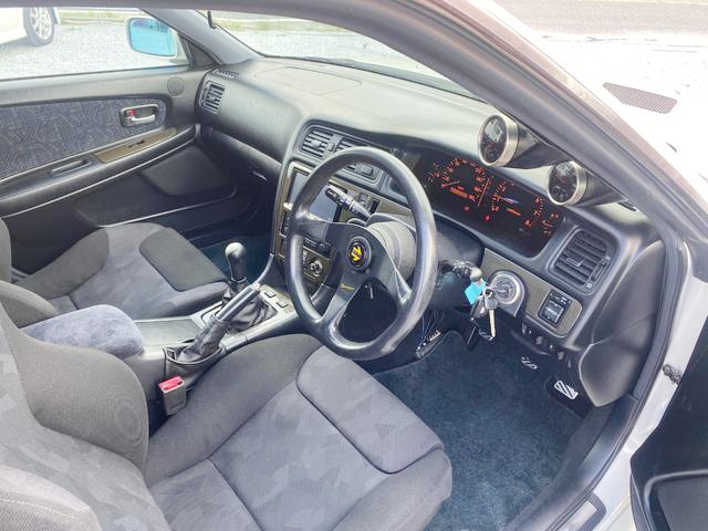 Interior of JZX100 CHASER TOURER-V.