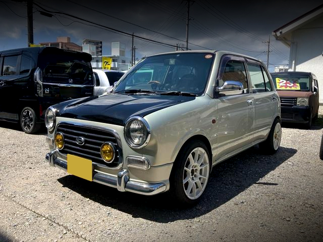 Front exterior of 1st Gen MIRA GINO.