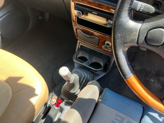 Manual Shift Knob of 1st Gen MIRA GINO.