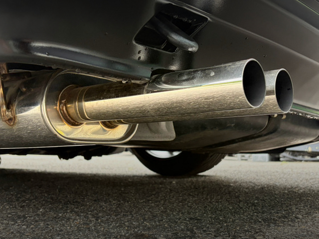 Dual Muffler of Stance Custom AE86 SPRINTER TRUENO GT-APEX.