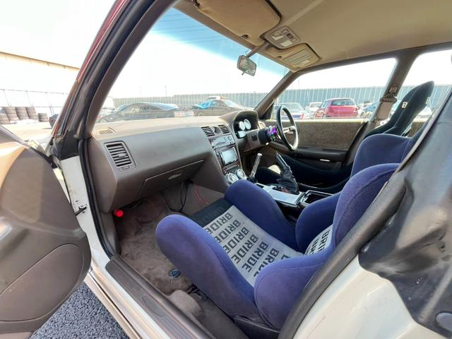Manual shift Conversion Interior of C34 NISSAN LAUREL.