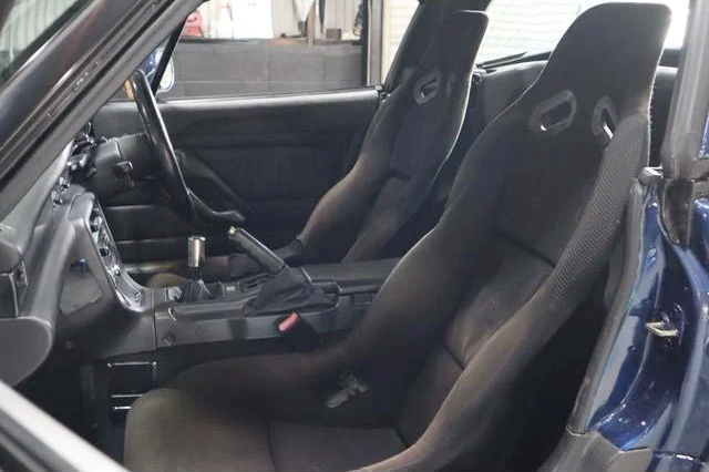 Seats of EA11R SUZUKI CAPPUCCINO.