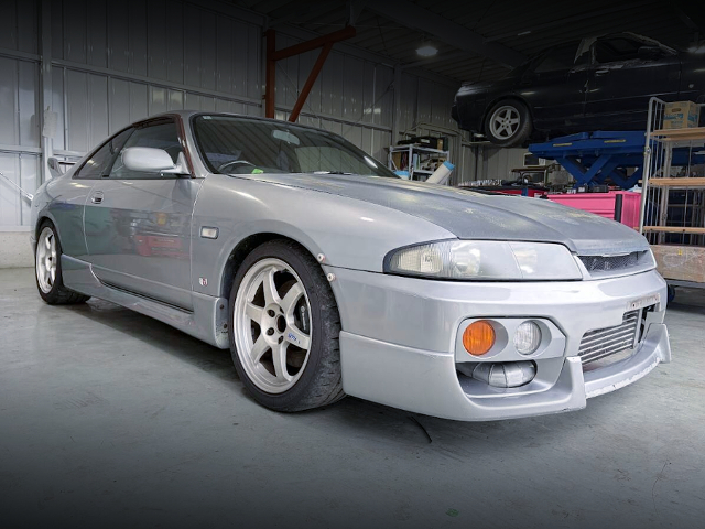 Front exterior of ECR33 SKYLINE 2-DOOR GTS25t TYPE-M.