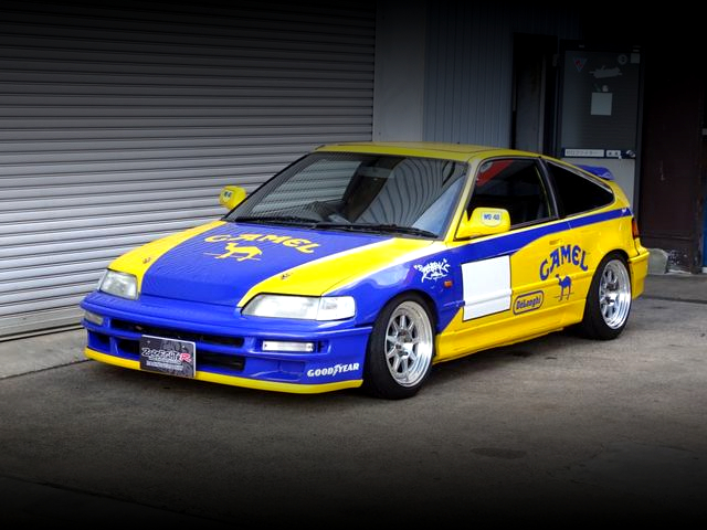 Front exterior of CAMEL Livery EF8 HONDA CR-X SiR.