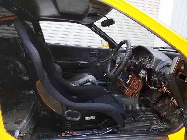 Interior of CAMEL Livery EF8 HONDA CR-X SiR.