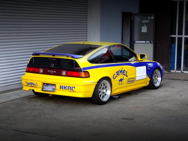 Rear exterior of CAMEL Livery EF8 HONDA CR-X SiR.