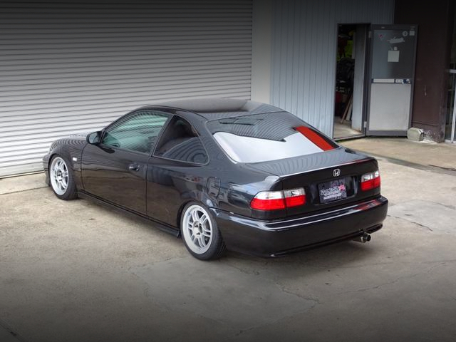 Rear exterior of EM1 faced EJ7 CIVIC COUPE.