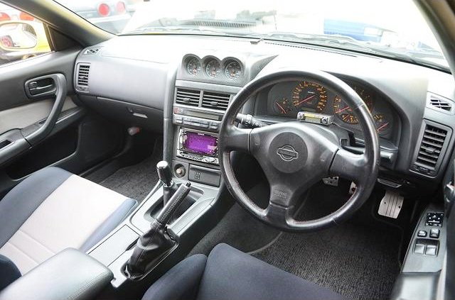 Interior of 434PS ER34 SKYLINE 2-DOOR 25GT TURBO.