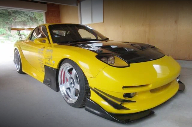 Front exterior of RE-AMEMIYA AD-GT WIDEBODY FD3S RX-7.