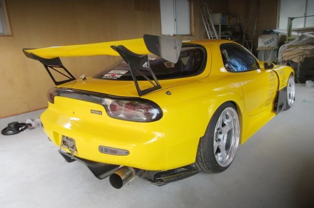 Rear exterior of RE-AMEMIYA AD-GT WIDEBODY FD3S RX-7.