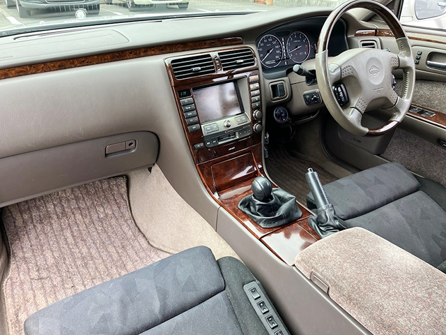 Manual Shift Conversion Interior of FHY33 CIMA.