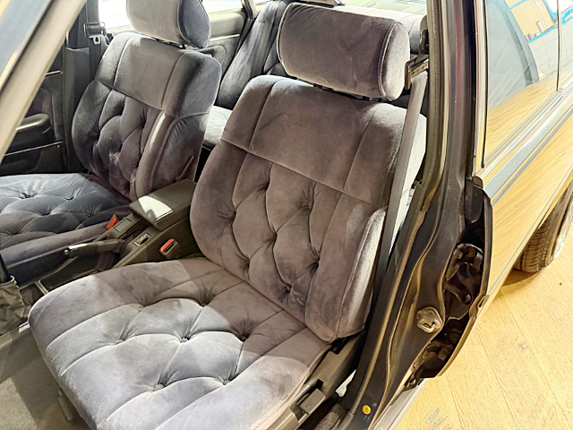 Seats of GX71 MARK II SEDAN.