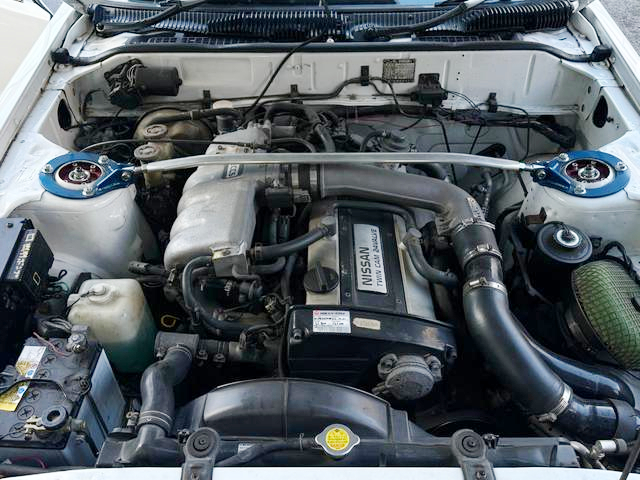 RB20DET turbo engine installed HGC211 SKYLINE 4-DOOR GT-EX.