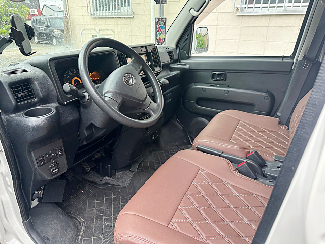 Left-Hand Drive Conversion Interior of 10th Gen HIJET CARGO CRUISE TURBO SA III.