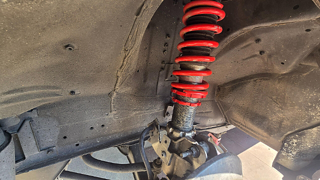 Coilover installed HK30 NISSAN CREW.