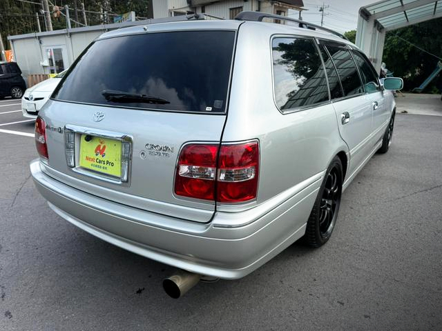 Rear exterior of JZS171W CROWN ESTATE ATHLETE V.