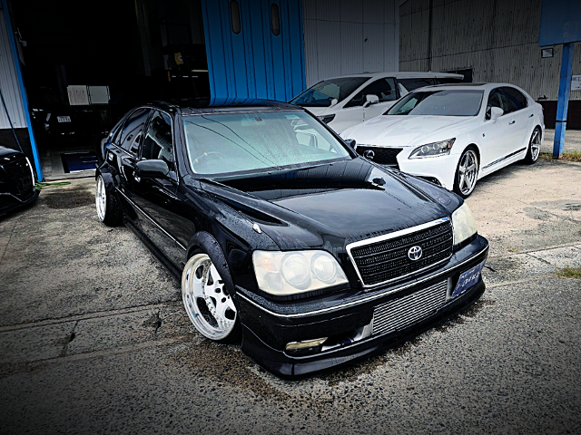 Front exterior of WIDEBODY JZS171 CROWN ATHLETE V.