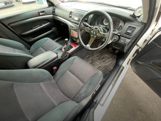 Interior of JZX110W MARK II BLIT 2.5 iR-V.