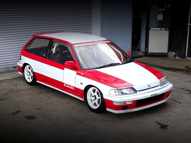 Front exterior of KANJOZOKU SPEC EF9 CIVIC SiR.