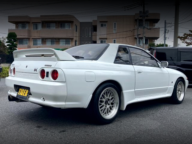 Rear exterior of BNR32 SKYLINE GT-R S&S LIMITED VERSION.