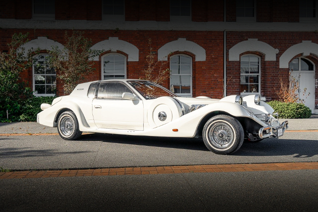 Front exterior of S13 SILVIA based Mitsuoka Le-Seyde.