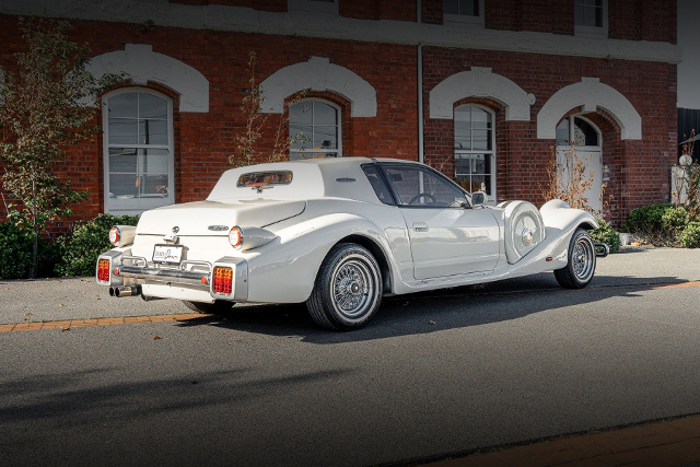 Rear exterior of S13 SILVIA based Mitsuoka Le-Seyde.