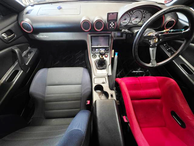 Dashboard of S15 SILVIA SPEC-R.