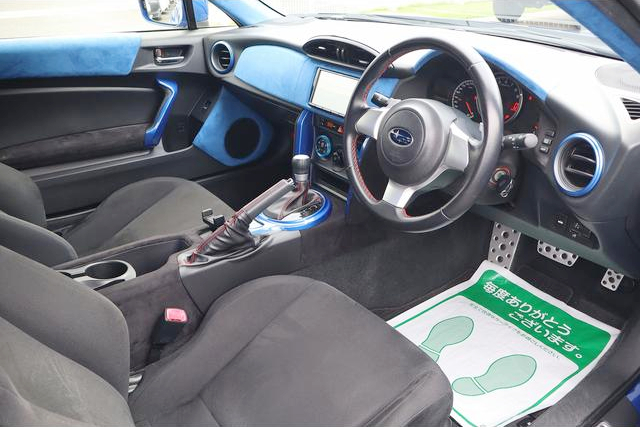 Interior of AIMGAIN WIDEBODY ZC6 BRZ R.