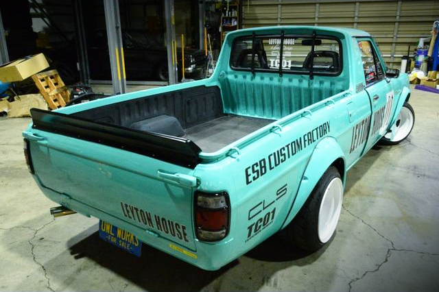Rear exterior of Custom SUNNY TRUCK LONG DX.