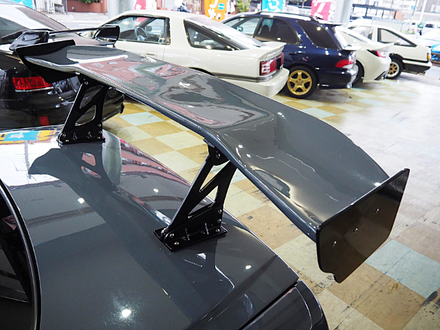 GT-Wing of URAS WIDEBODY ER34 SKYLINE 4-DOOR.