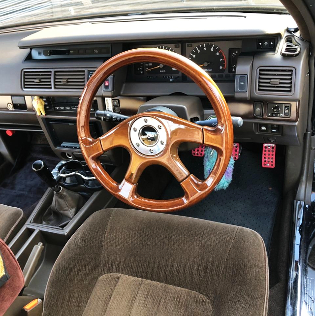 Interior of Y31 CEDRIC CLASSIC SV.