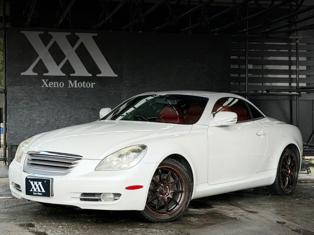 Front Exterior of UZZ40 LEXUS SC430.