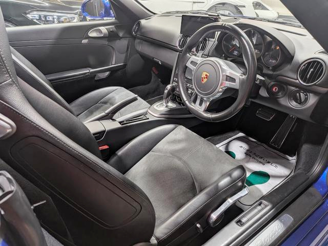 Interior of TRA-KYOTO PANDEM WIDEBODY 987 PORSCHE BOXSTER.