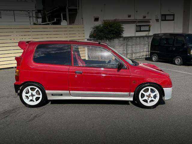 Right-Side exterior of HA21S ALTO WORKS RS/Z.