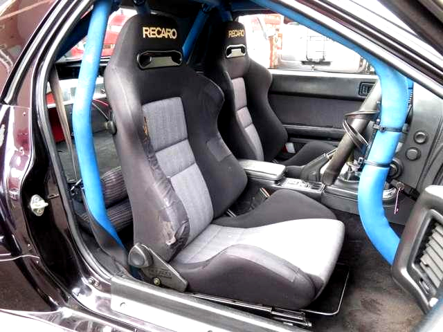 Seats of BN-SPORTS WIDEBODY FC3S RX-7 GT-X.