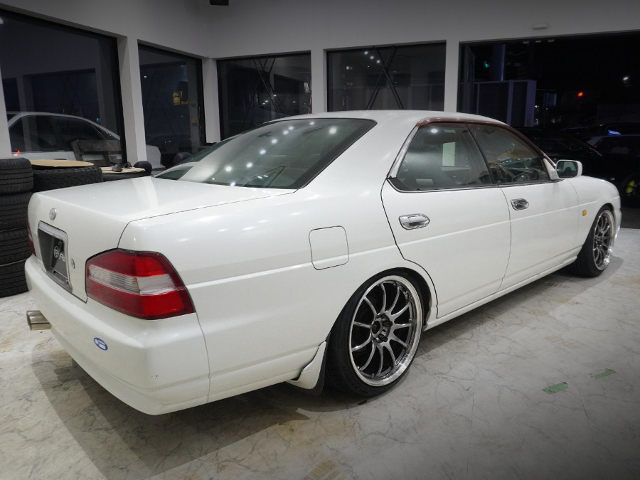 Rear exterior of C35 NISSAN LAUREL.
