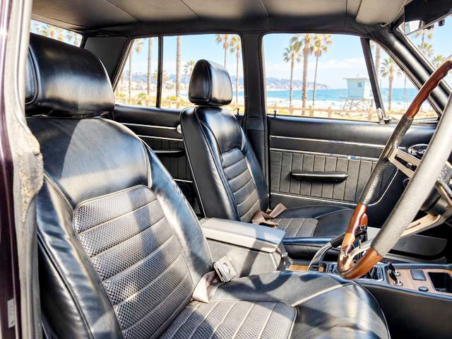 Seats of GC10 HAKOSUKA 4-DOOR.