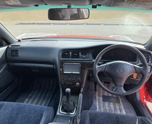 Interior of WIDEBODY GX100 TOYOTA CHASER.