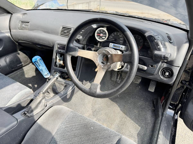 Dashboard of HCR32 SKYLINE 4-DOOR GTS-t TYPE-M.