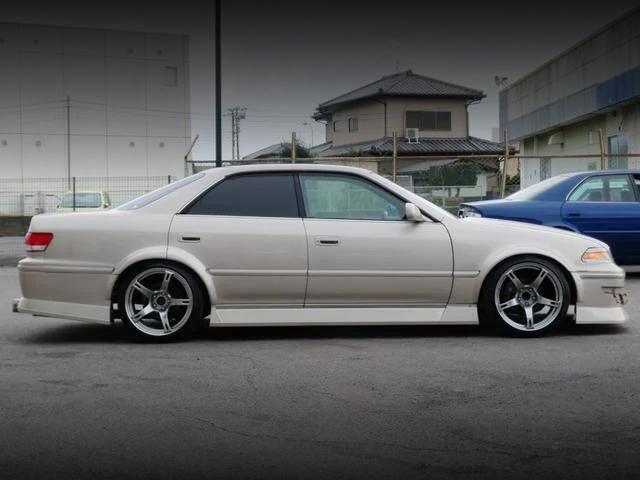 Right-Side exterior of WIDEBODY JZX100 MARK II TOURER-V.