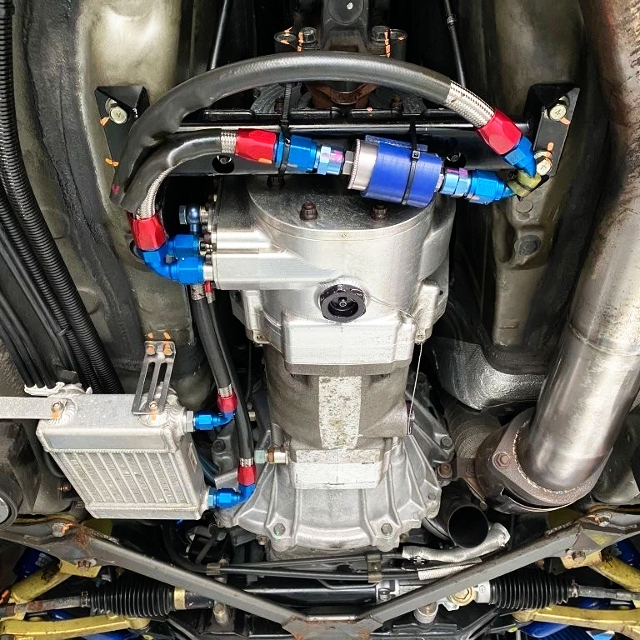 6-SPEED SEQUENTIAL TRANSMISSION.