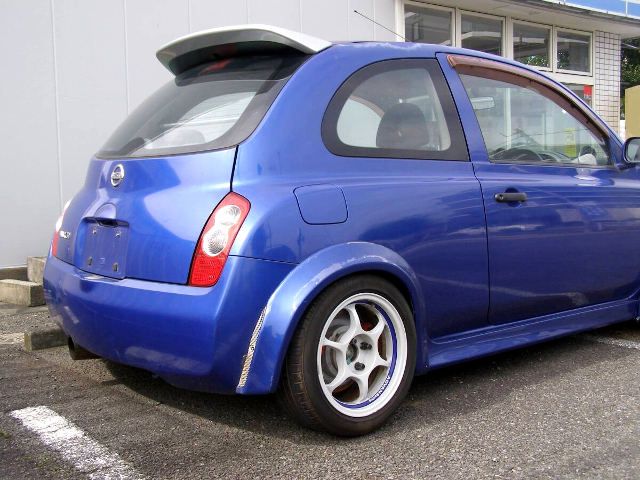 Rear Right-Side exterior of K12 NISSAN MARCH.