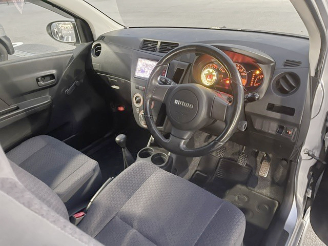 Interior of L285V MIRA VAN TX.