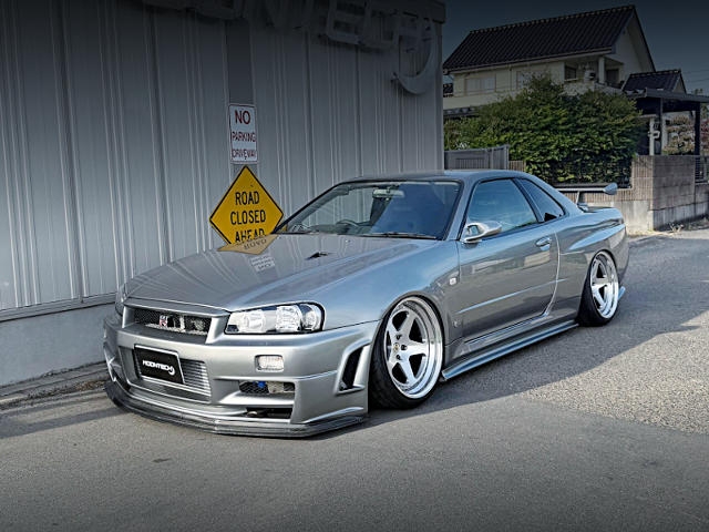 Front exterior of Stance R34 SKYLINE GT-R.